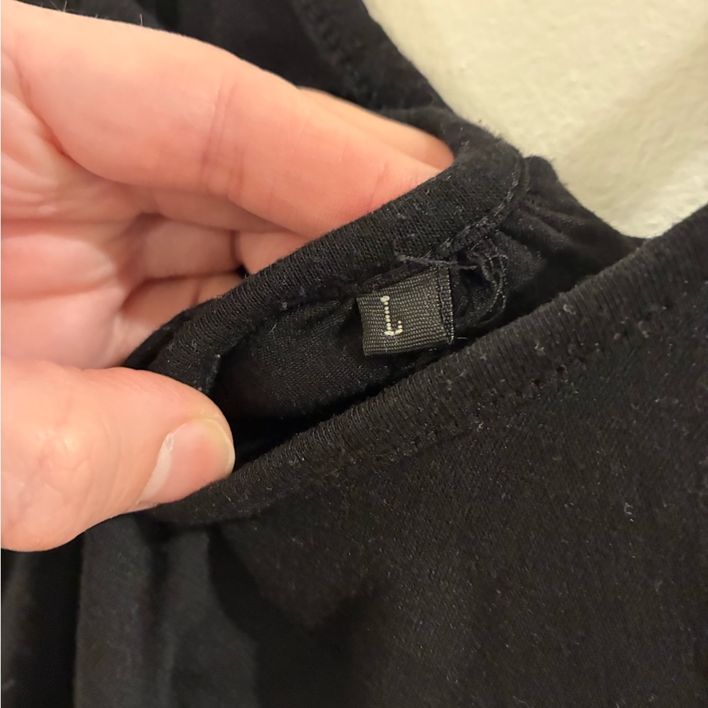 Black Sleeveless Romper - Picture 7 of 7